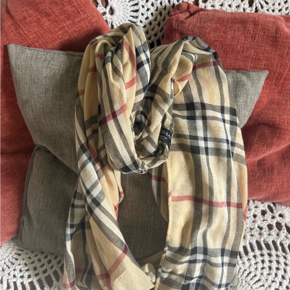 V. FRAAS Beige and Black Plaid Scarf